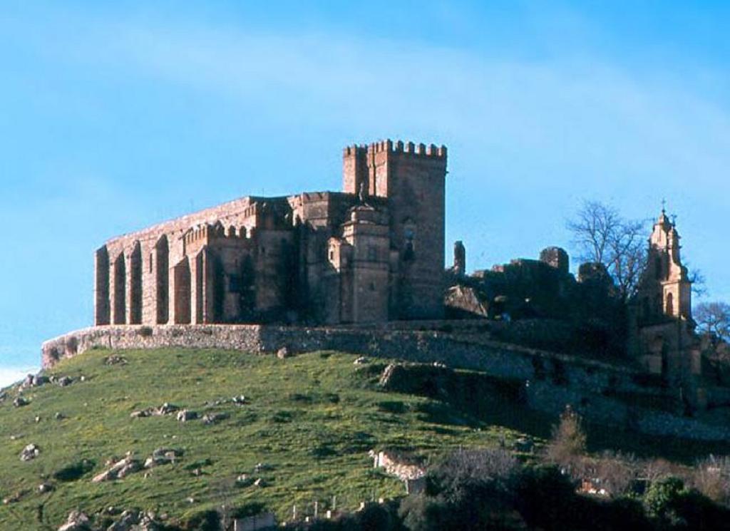 Hotel Sierra De Aracena Exterior photo